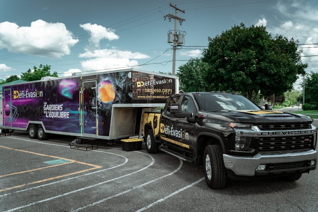 Le Défi‑Mobile se déplace à Québec et partout au Québec. Que votre entreprise soit située en ville, en banlieue ou en région, notre équipe peut livrer l’activité directement sur place, selon vos besoins.